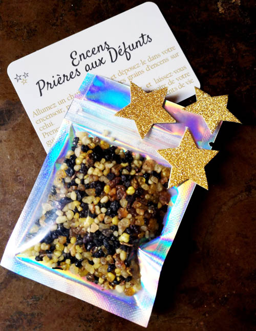 encens grains prières aux défunts